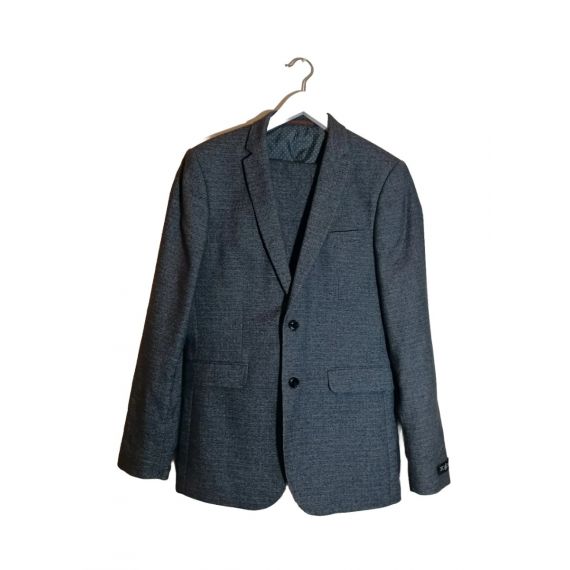 2 piece suit. 40L/34L. SS174