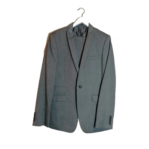 2 piece suit. 40L/36L. SS89