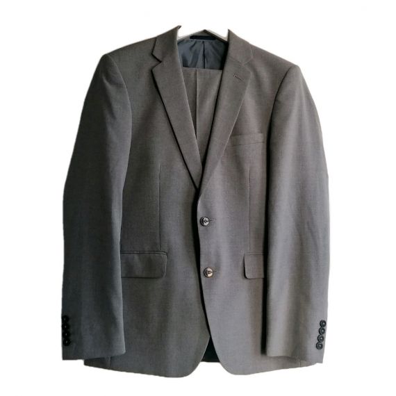 Grey 2 piece suit 38/34