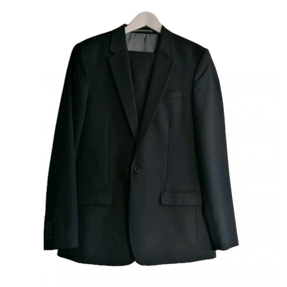 Black 2 piece suit 38/32
