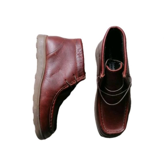 Boys brown ankle book UK 2