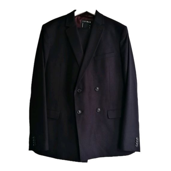 Burgundy 3 piece suit 40R/34R/40R