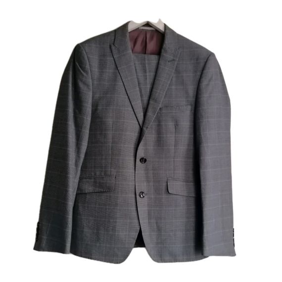 Grey check 2 piece suit 40R/36R