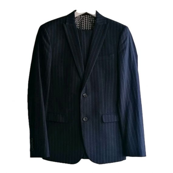 Navy blue pinstripe suit 38L/34L