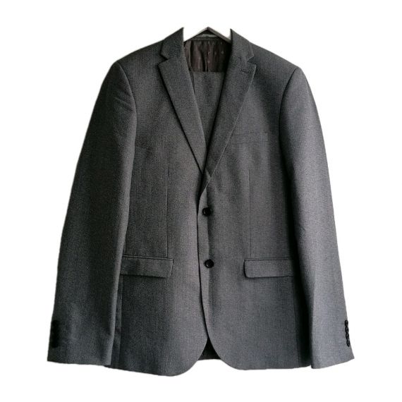 Grey 2 piece suit 40L/34L